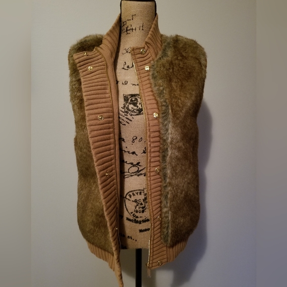 Chocolate Mocha Faux Fur Knit Sweater Vest - Picture 6 of 11
